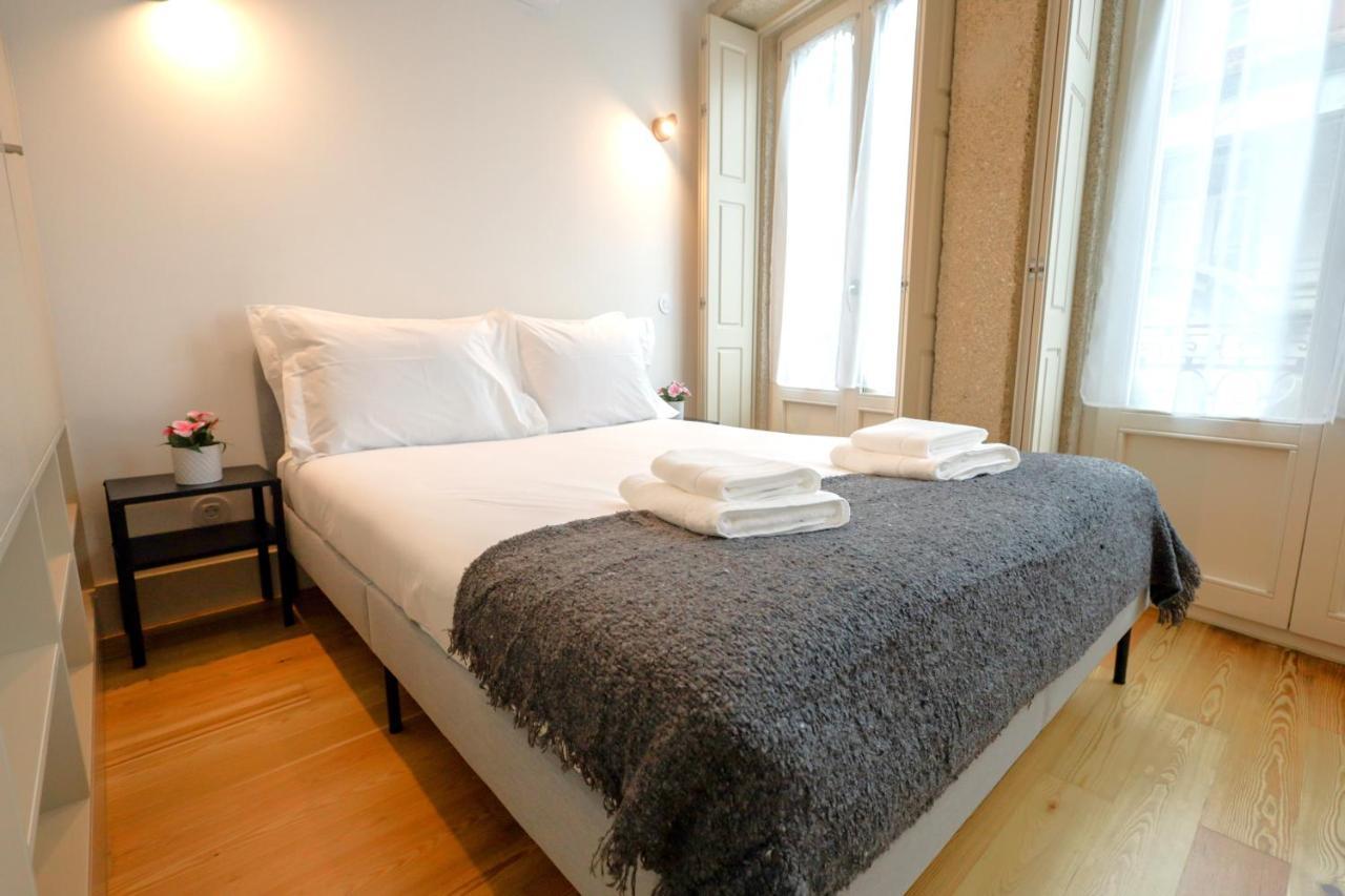 Martires Sweet Apts By Portocityhosts Exteriör bild