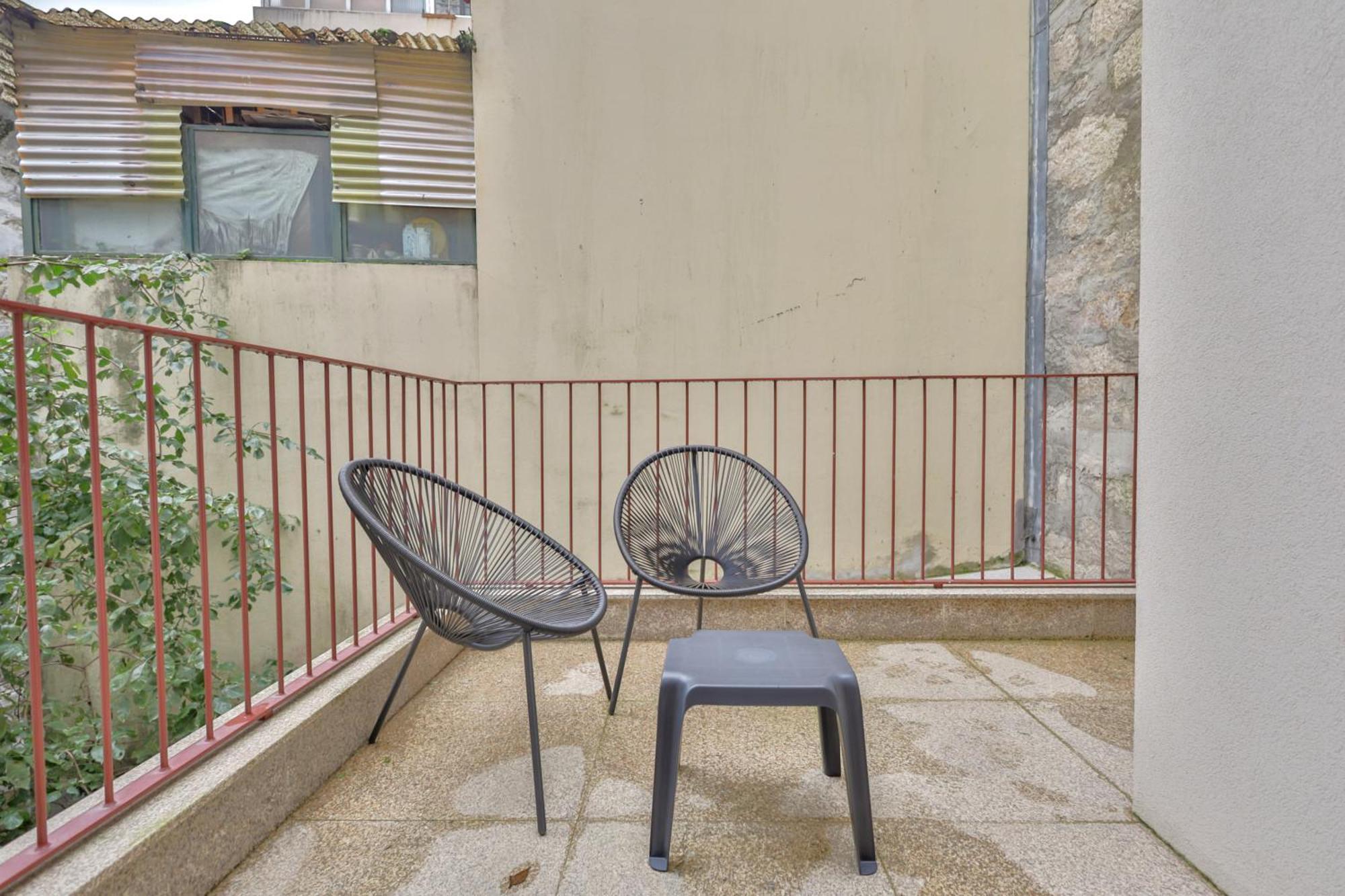 Martires Sweet Apts By Portocityhosts Exteriör bild