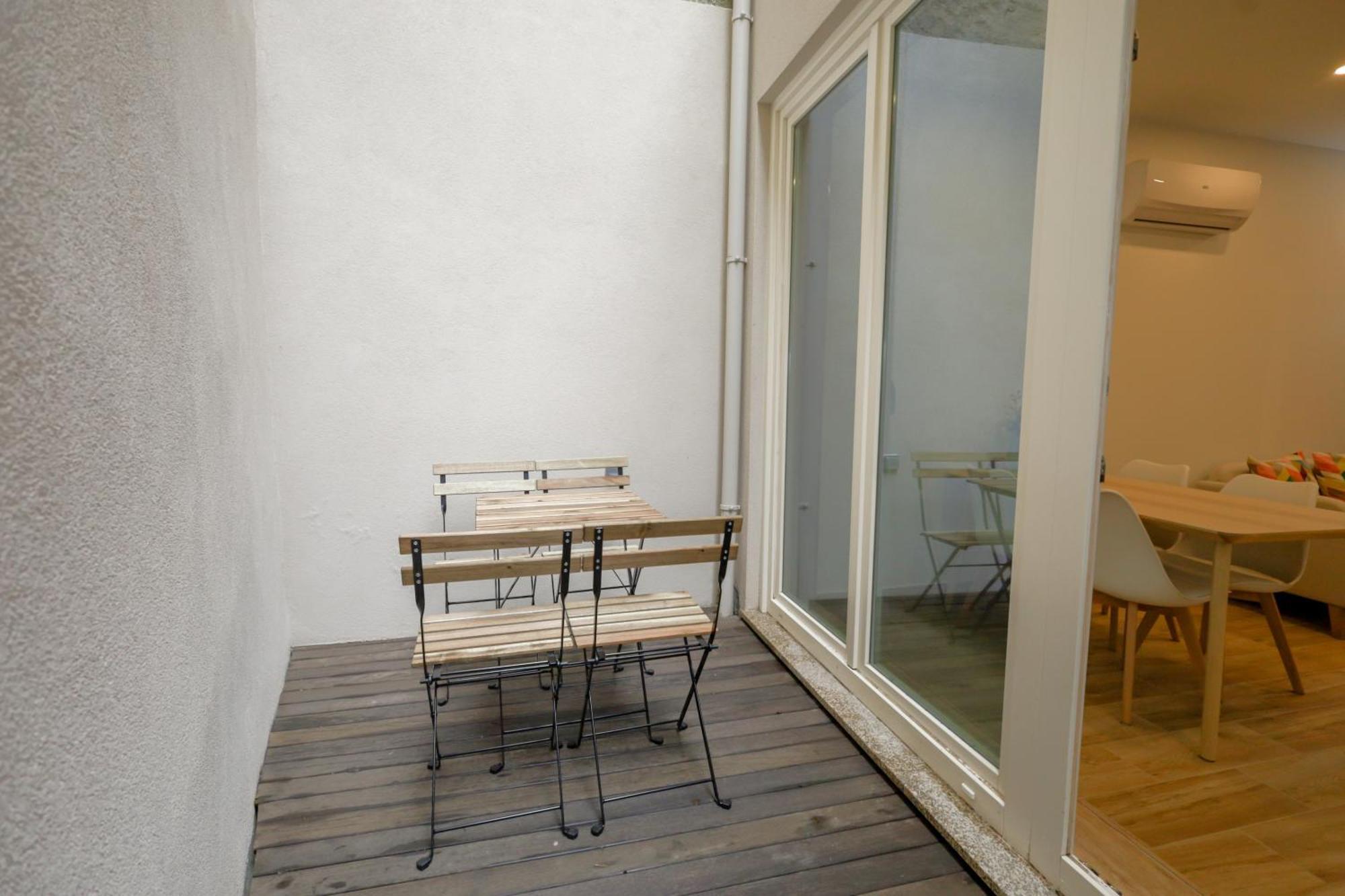 Martires Sweet Apts By Portocityhosts Exteriör bild