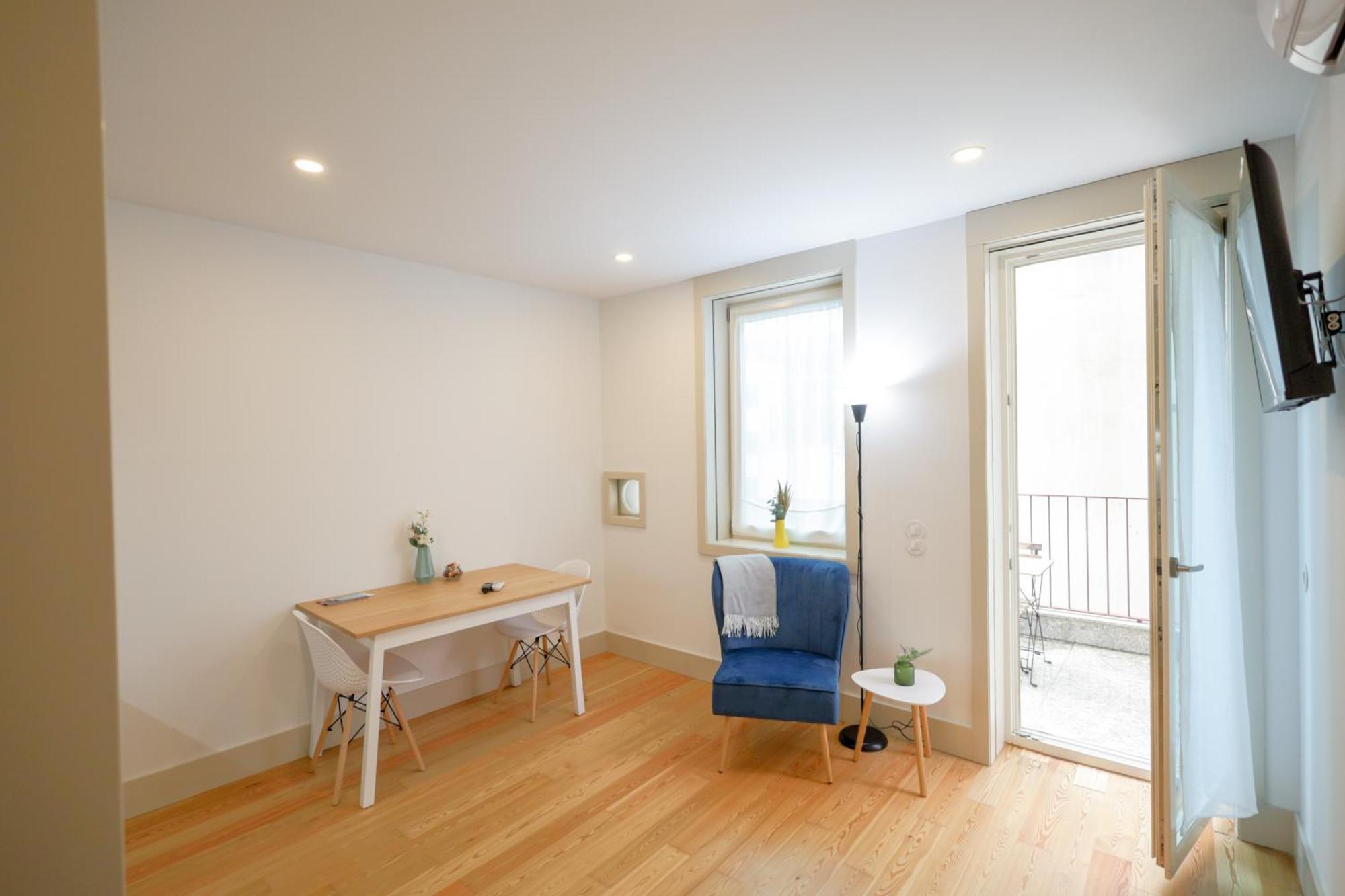 Martires Sweet Apts By Portocityhosts Exteriör bild